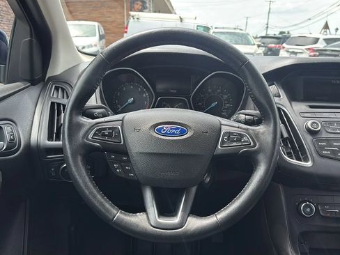 Used 2016 Ford Focus SE w/ Equipment Group 201A FWD image 44