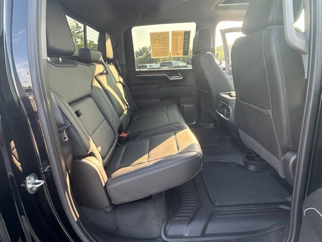 Used 2024 GMC Sierra 2500 Denali w/ Denali Reserve Package AWD/4WD image 34