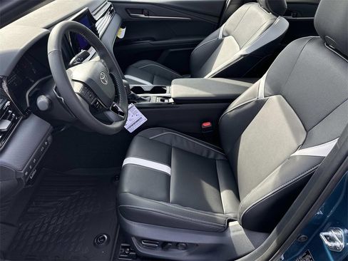 New 2026 Toyota Camry SE image 18