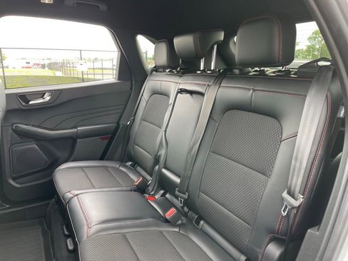 Used 2024 Ford Escape ST-Line w/ Tech Pack #1 AWD/4WD image 38