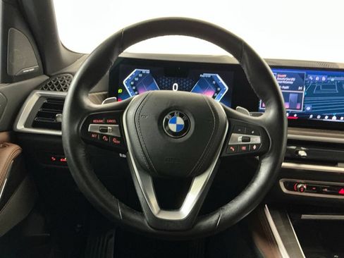 Used 2024 BMW X5 xDrive40i w/ Premium Package AWD/4WD image 16