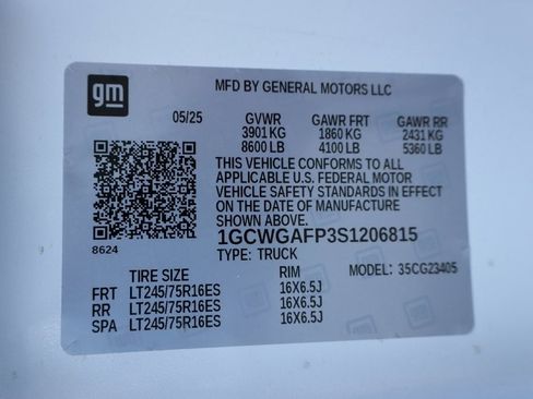 New 2025 Chevrolet Express 2500 w/ Driver Convenience Package image 25