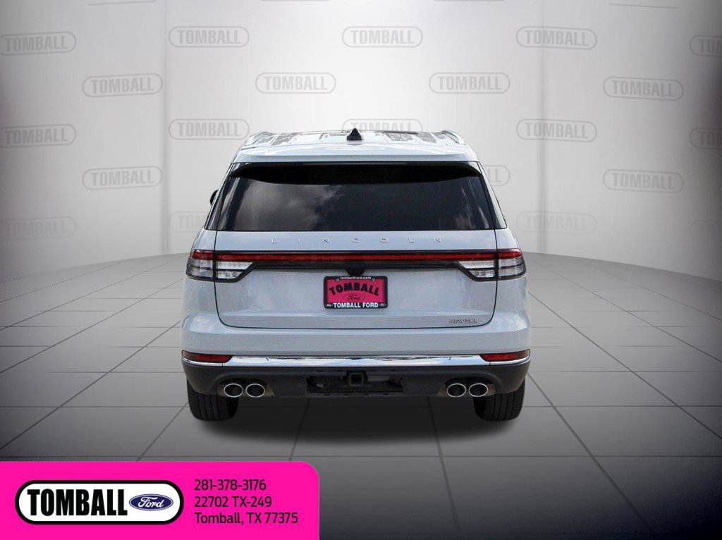 Used 2025 Lincoln Aviator 2WD image 6