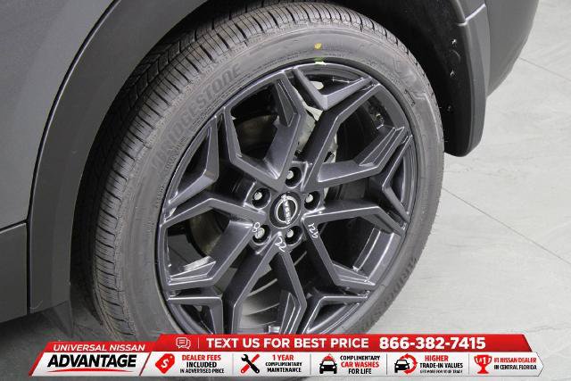 Certified 2026 Nissan Kicks SR FWD image 9