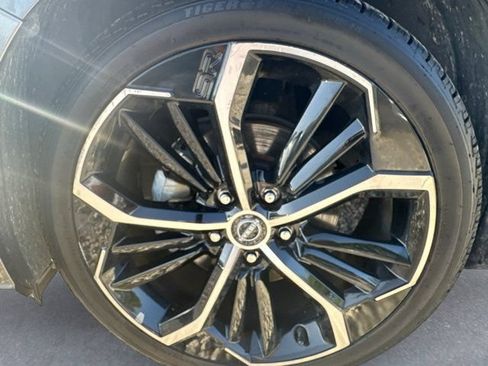 Used 2024 Nissan Altima 2.5 SR FWD image 12