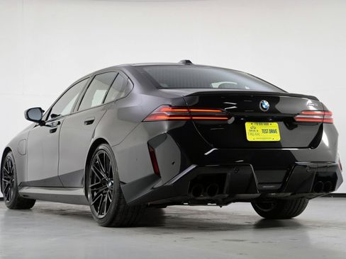 Used 2025 BMW M5 w/ Carbon Package image 62