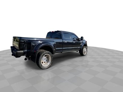 Used 2022 Ford F450 Limited w/ FX4 Off-Road Package AWD/4WD image 2