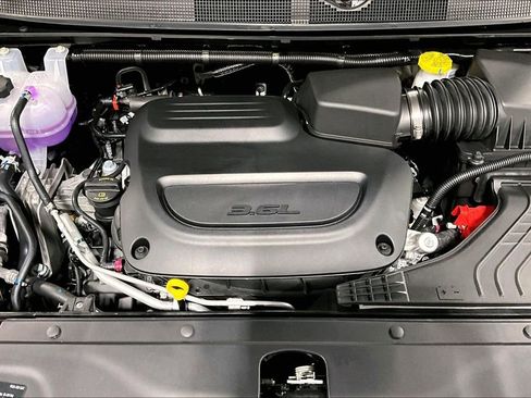 New 2026 Chrysler Pacifica Limited w/ S Appearance Package image 28