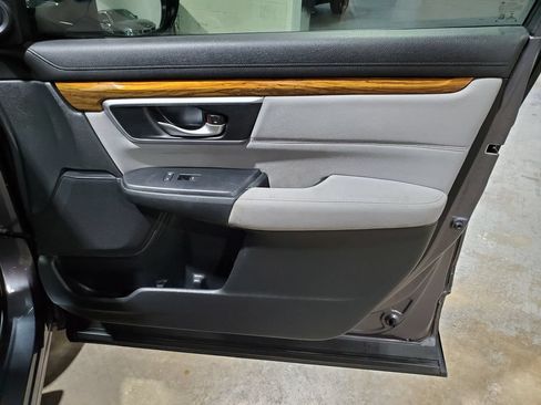 Used 2017 Honda CR-V EX image 16