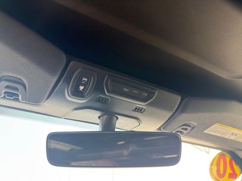 Used 2020 Jeep Wrangler Unlimited Sahara AWD/4WD image 25