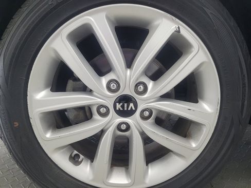 Used 2019 Kia Soul + w/ Audio Package image 31
