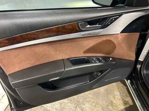 Used 2011 Audi A8 4.2 image 17