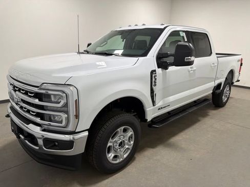 New 2026 Ford F350 XLT w/ XLT Premium Package AWD/4WD image 7