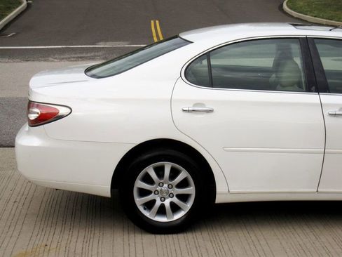 Used 2004 Lexus ES 330 image 11