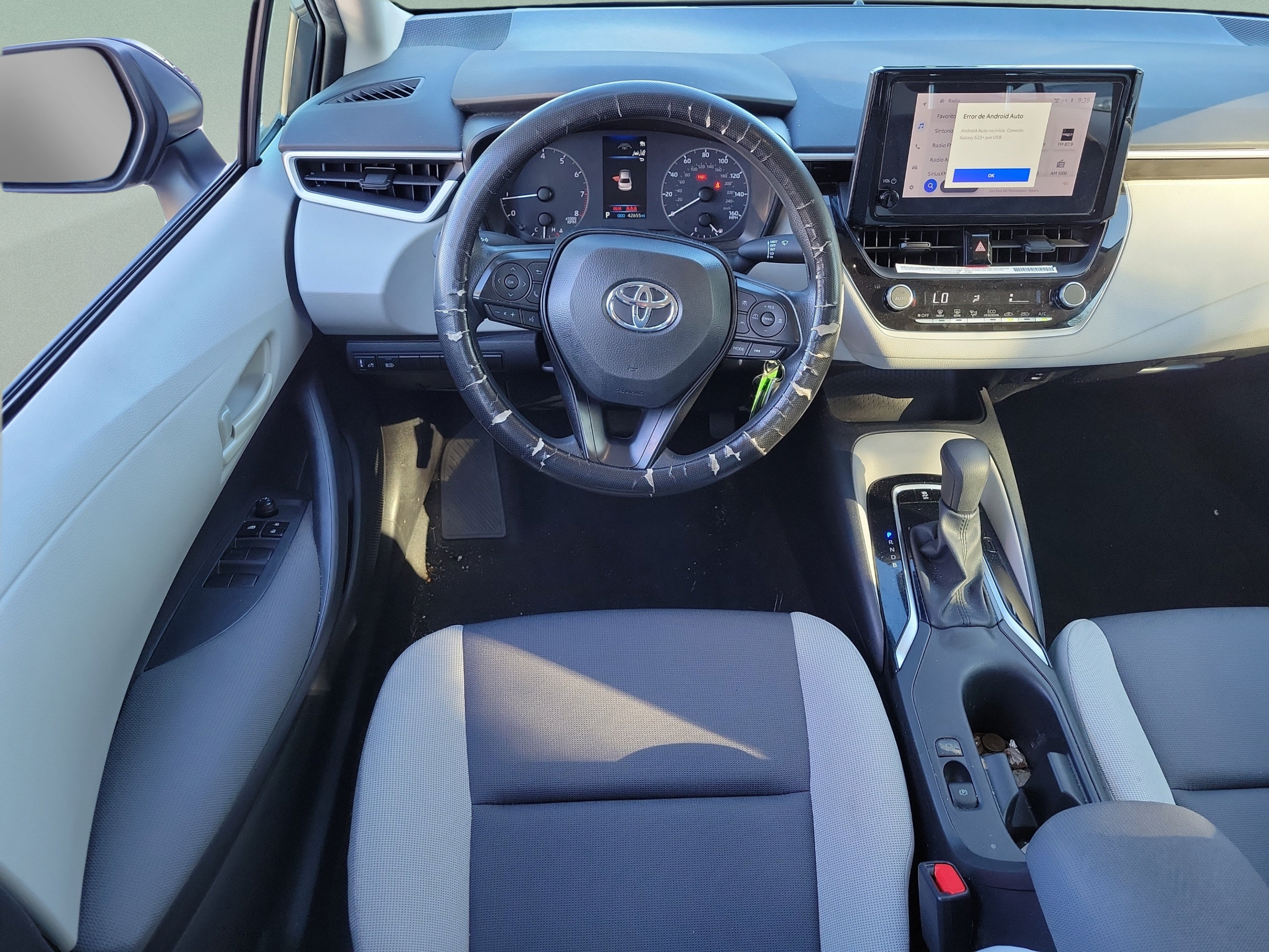 Used 2024 Toyota Corolla LE FWD image 8