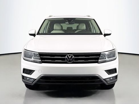 Used 2021 Volkswagen Tiguan SEL w/ 3rd Row Seat Package AWD/4WD image 2
