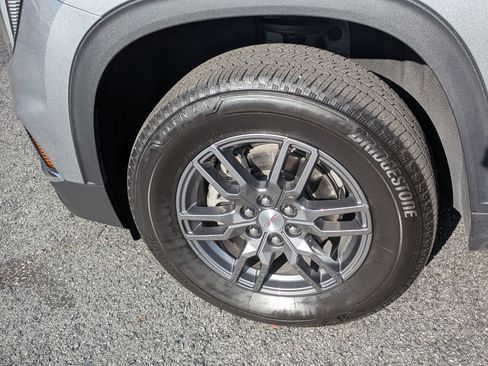 Certified 2025 GMC Acadia Elevation image 12