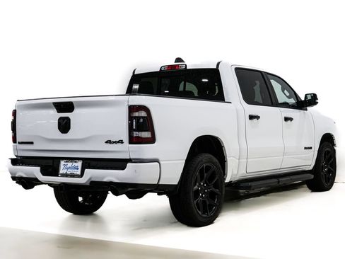 Used 2024 RAM 1500 Laramie AWD/4WD image 4