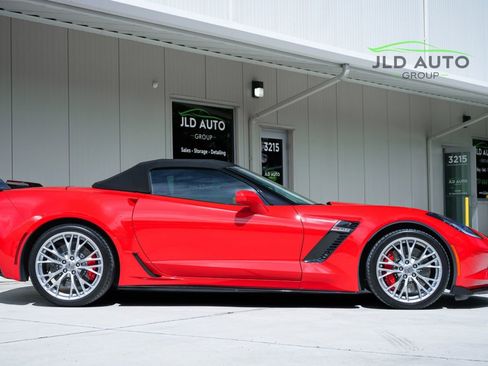 Used 2016 Chevrolet Corvette Z06 w/ 3LZ Preferred Equipment Group image 12