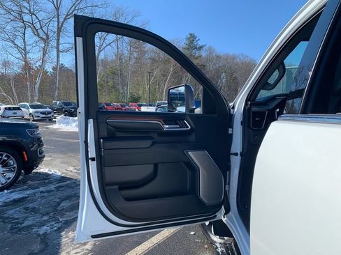 Used 2024 GMC Sierra 2500 Denali w/ LPO, GMC Protection Package AWD/4WD image 20