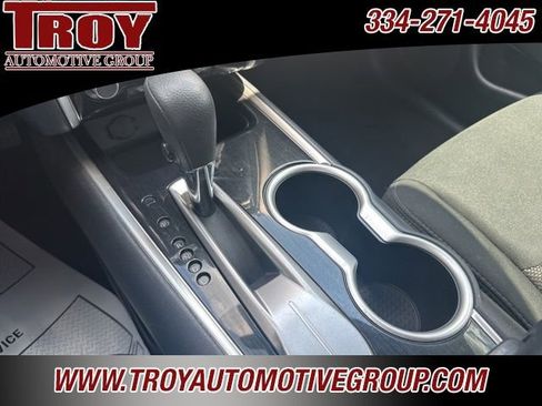 Used 2020 Nissan Pathfinder S image 21