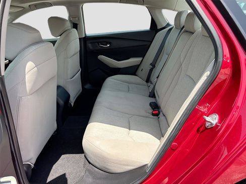 Certified 2024 Honda Accord EX image 28