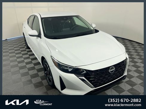 Used 2024 Nissan Sentra SV FWD image 1