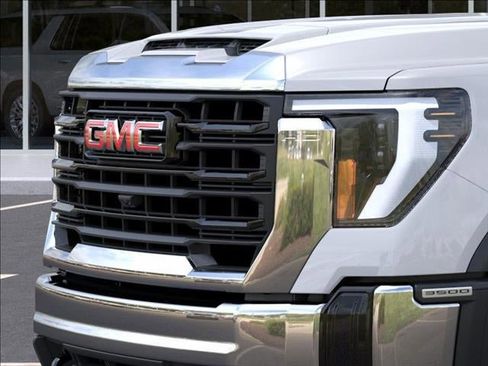 New 2026 GMC Sierra 3500 Pro w/ Snow Plow Prep/Camper Package image 13