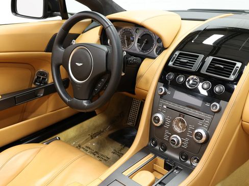 Used 2012 Aston Martin V8 Vantage V8 Convertible 2D image 72
