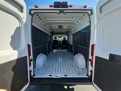 Used 2025 RAM ProMaster 2500 w/ Convenience Group FWD image 24