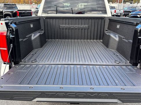 New 2025 Toyota Tacoma SR5 image 7