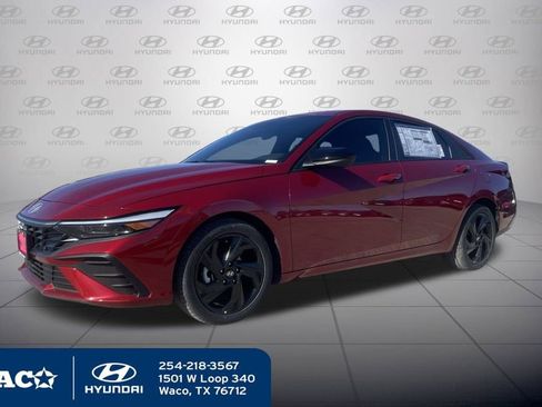 Used 2025 Hyundai Elantra Sport image 5