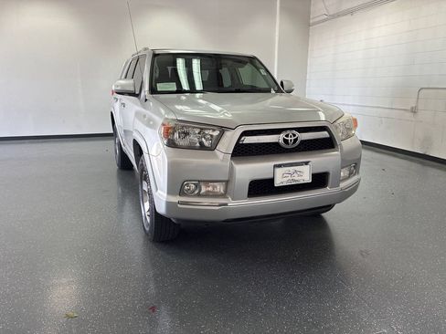 Used 2012 Toyota 4Runner SR5 w/ Convenience Pkg AWD/4WD image 1
