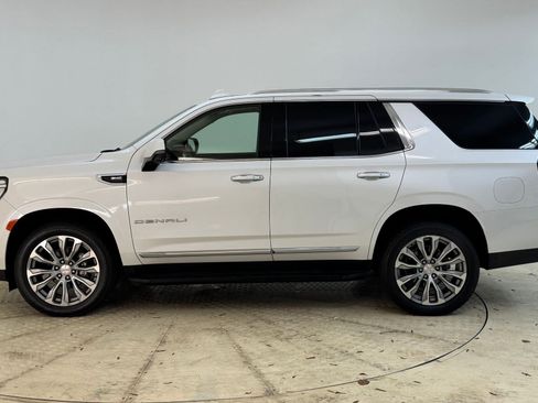 Used 2021 GMC Yukon Denali image 2