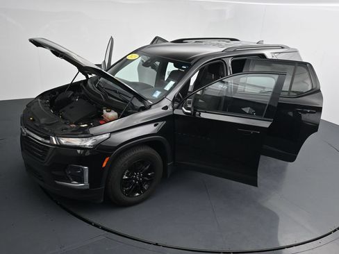 Used 2023 Chevrolet Traverse LT FWD image 40