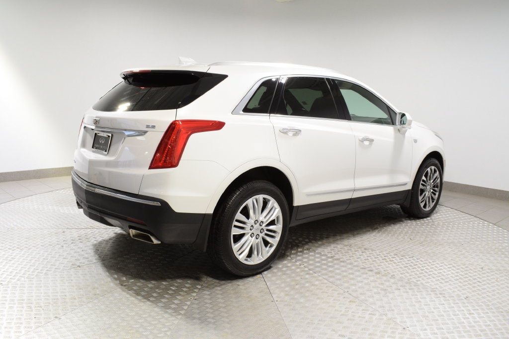 Used 2017 Cadillac XT5 Premium Luxury AWD/4WD image 11