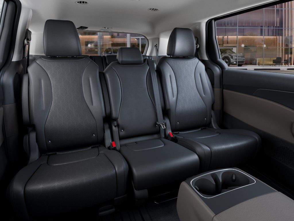 New 2027 Kia Carnival LXS FWD image 16