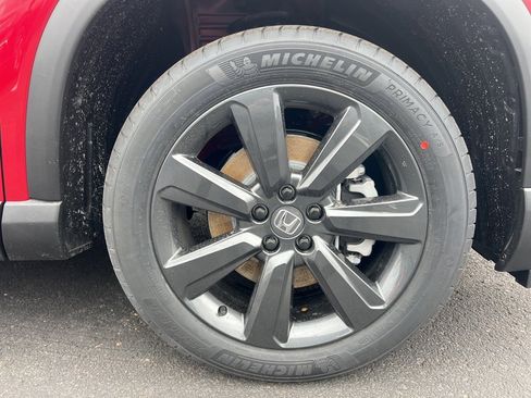 New 2025 Honda Pilot Sport image 23