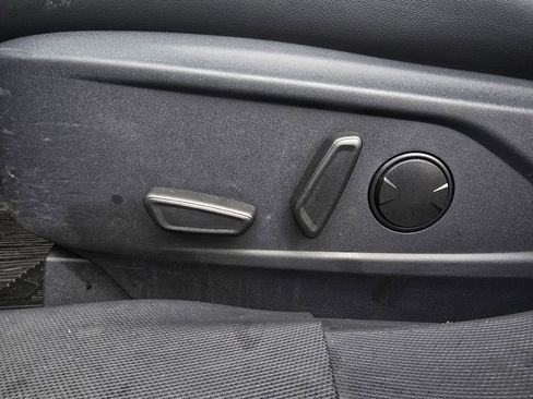 Used 2021 Ford Mustang Mach-E Select image 23