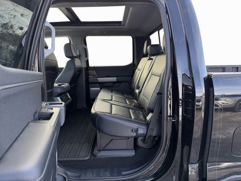 Used 2023 Ford F250 Lariat w/ Sport Appearance Package image 32