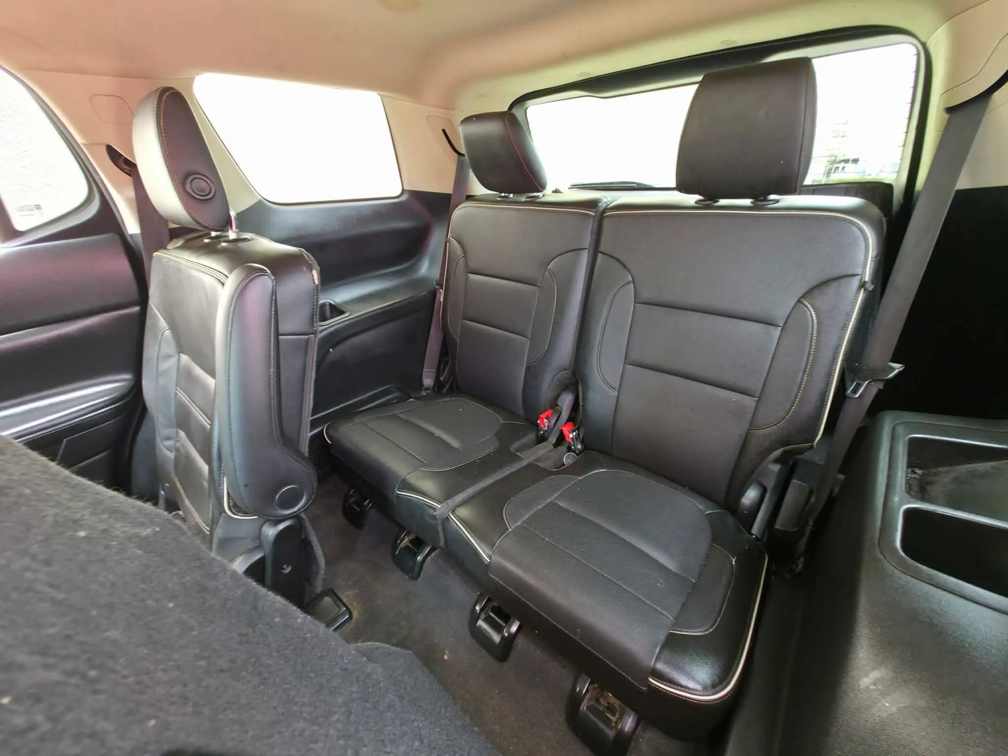Used 2018 GMC Acadia Denali w/ Technology Package FWD image 13