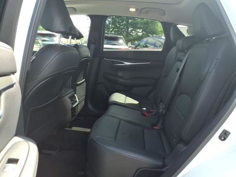 Certified 2025 INFINITI QX50 Luxe AWD/4WD image 13