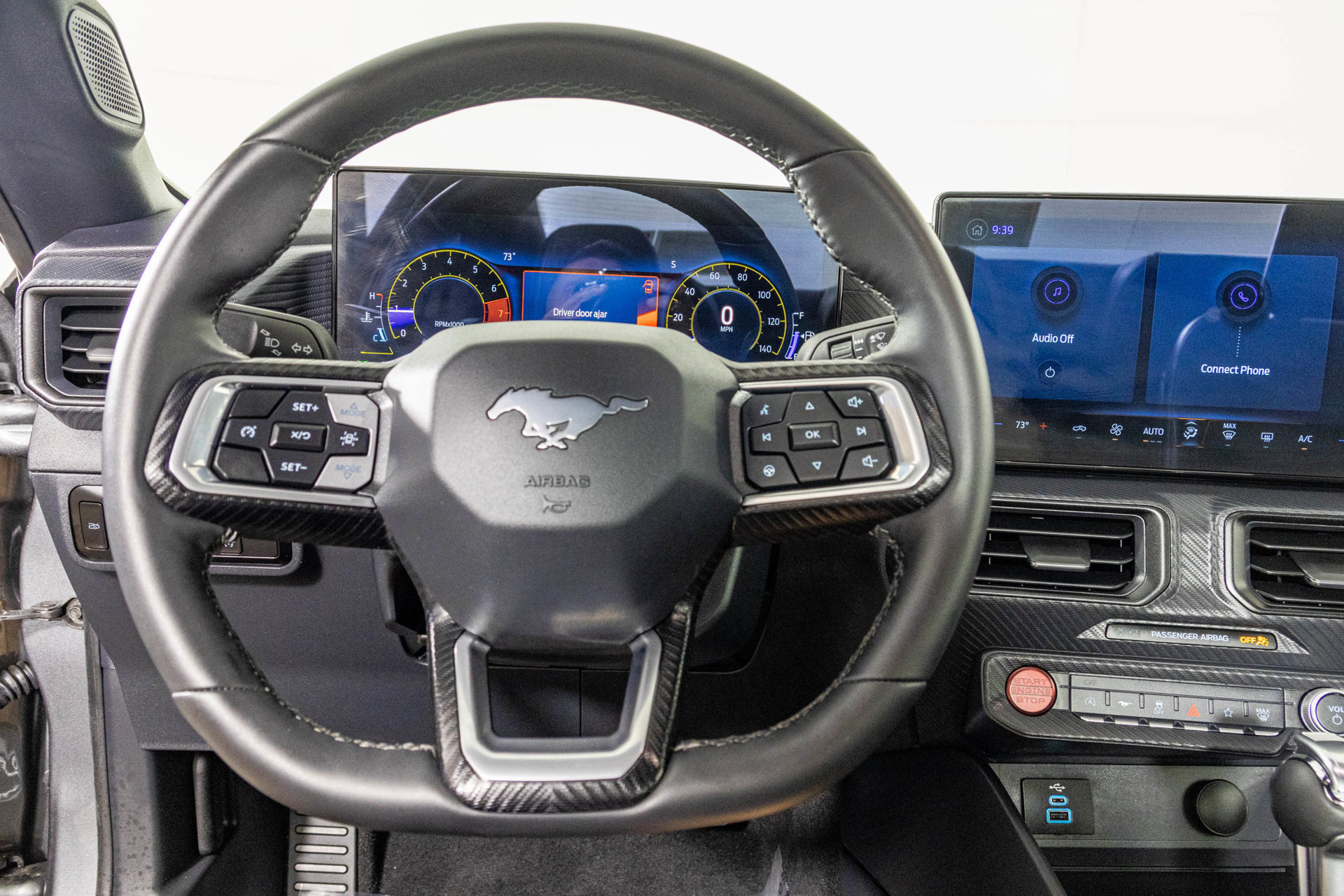 Used 2025 Ford Mustang Coupe RWD image 28