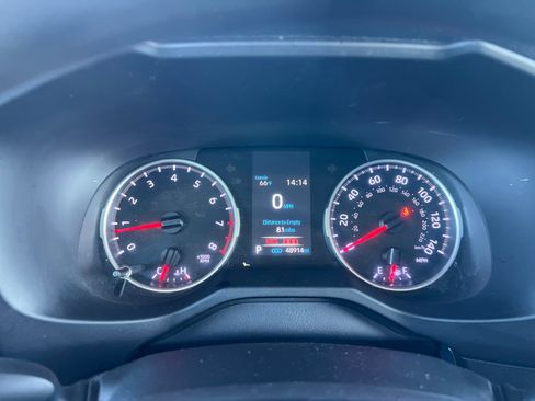 Used 2021 Toyota RAV4 LE image 16