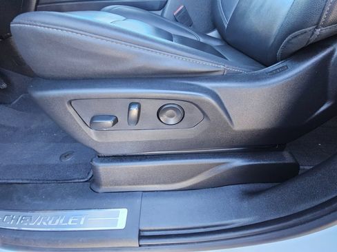 Used 2024 Chevrolet Tahoe LT RWD image 10