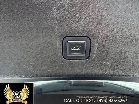 Used 2019 Chevrolet Traverse LT image 10