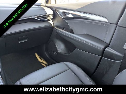 Used 2025 Buick Envision Preferred image 19