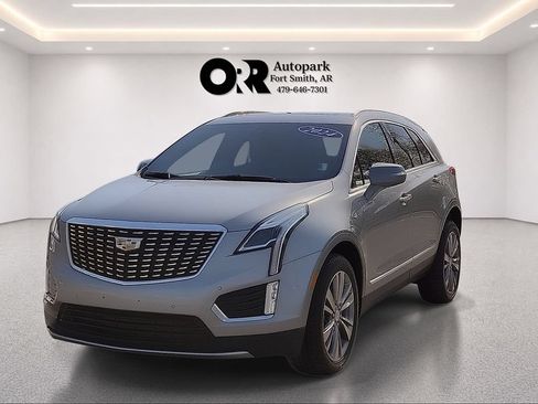 Used 2024 Cadillac XT5 Premium Luxury AWD/4WD image 2