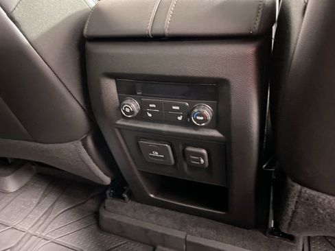 Certified 2023 Chevrolet Traverse High Country w/ LPO, Floor Liner Package image 9