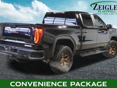 Used 2021 GMC Sierra 1500 4x4 Crew Cab w/ Sierra Value Package